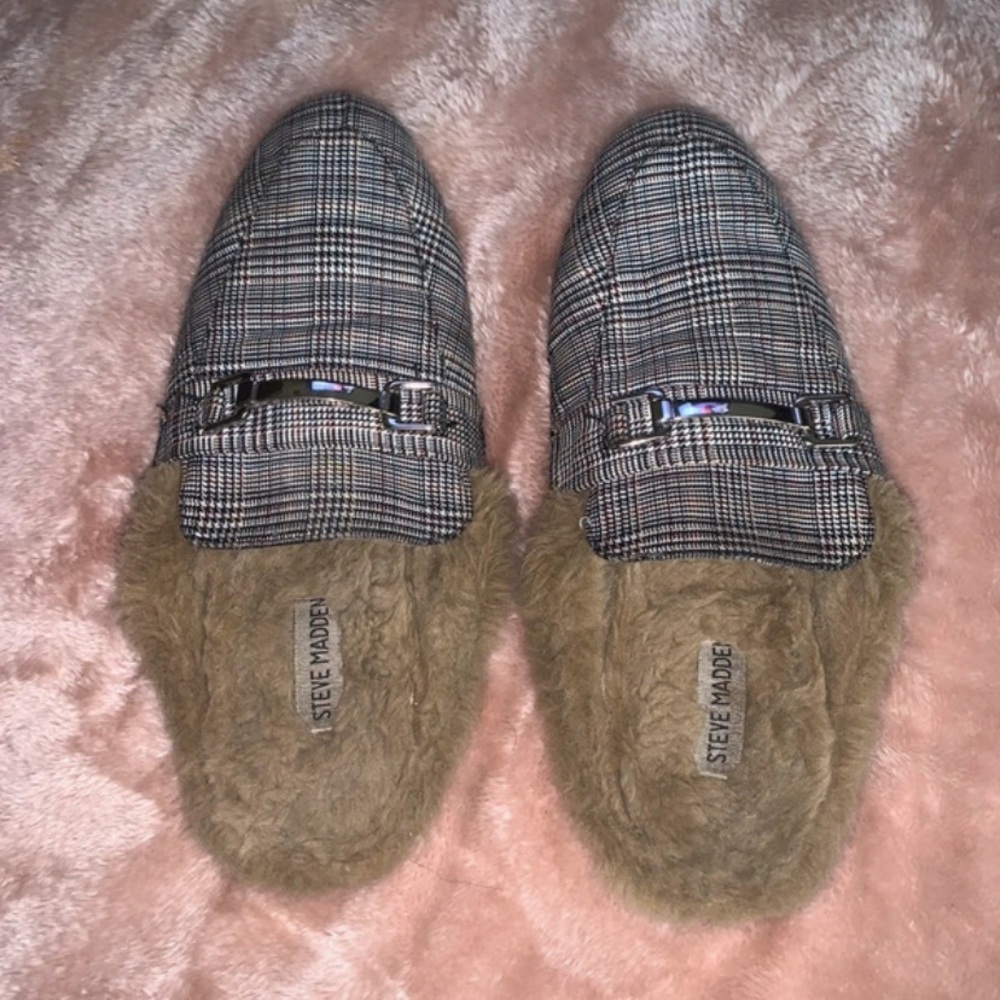 Steve Madden Fur Slip on Loafers